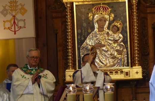 Abp Grzegorz Ryś na nabożeństwie fatimskim z góralami w Rychwałdzie