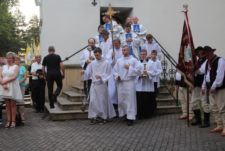 Abp Grzegorz Ryś na nabożeństwie fatimskim z góralami w Rychwałdzie
