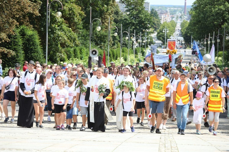 Jasnogórscy pątnicy dotarli do celu - z Andrychowa - 2021