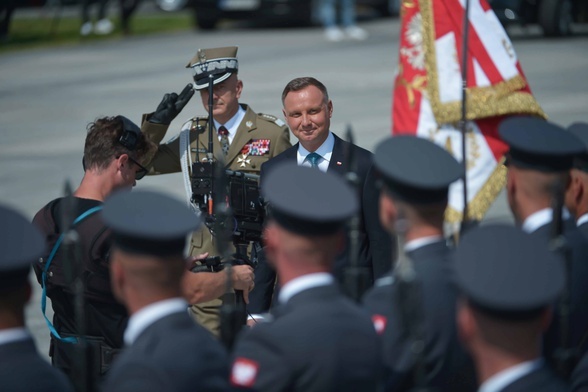 Prezydent wręczył awanse generalskie oficerom Wojska Polskiego