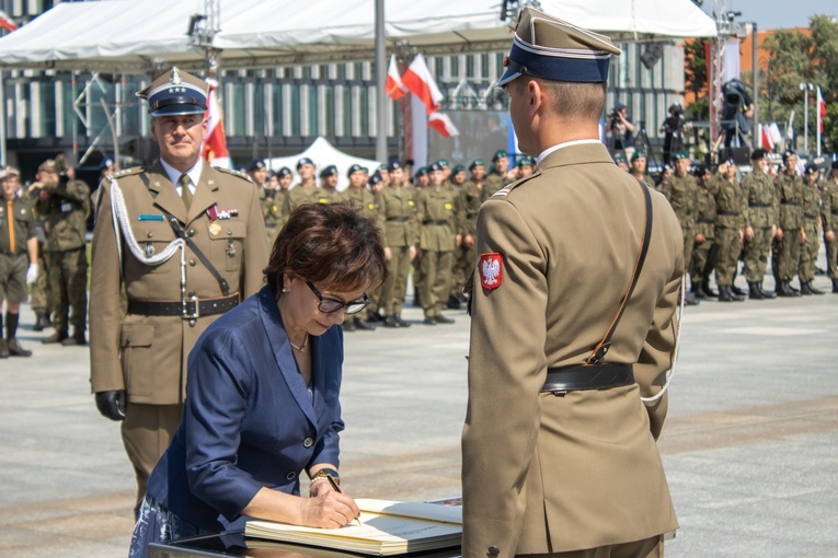 Święto Wojska Polskiego przed Grobem Nieznanego Żołnierza