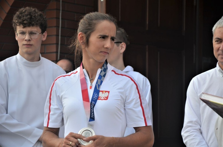 Powitanie wioślarki Marii Sajdak w parafii Kraków-Kliny