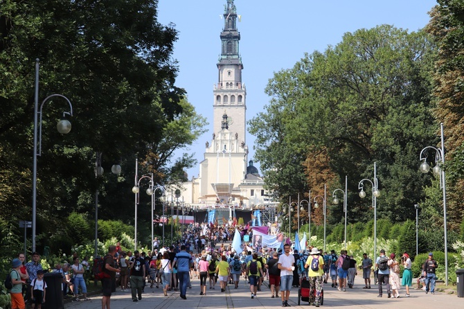 Wejście XXVI ŁPPM na Jasną Górę