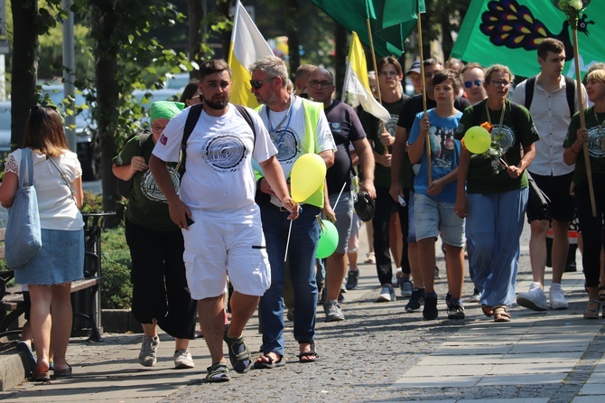 Wejście XXVI ŁPPM na Jasną Górę