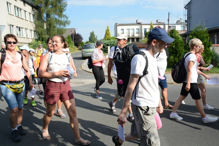 Start jedynek niebieskiej i żółtej