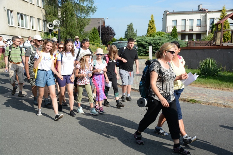 Start jedynek niebieskiej i żółtej