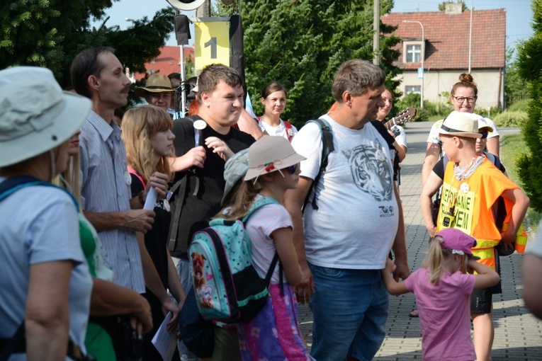 Start jedynek niebieskiej i żółtej