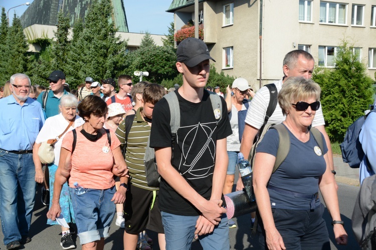 Start jedynek niebieskiej i żółtej