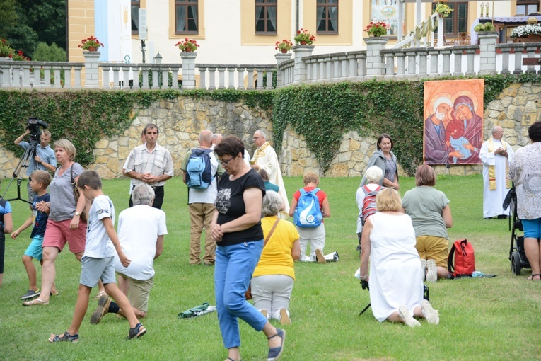 Pielgrzymkowa Msza św. w Kamieniu Śląskim