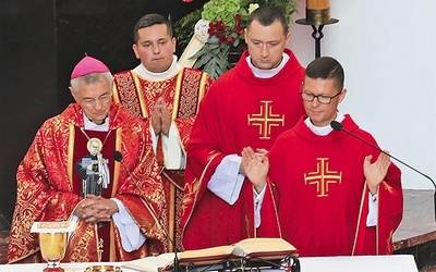 Mszy św. ku czci męczennika przewodniczył abp Ludwig Schick.