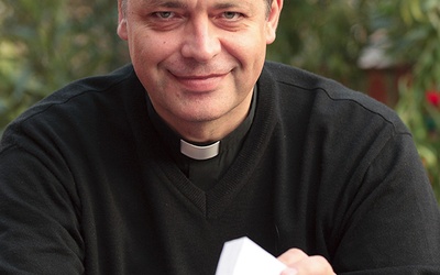 Ks. Piotr Pawlukiewicz w 2008 roku.
