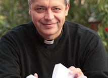 Ks. Piotr Pawlukiewicz w 2008 roku.