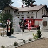 Bp Marek Mendyk w czasie uroczystości na pl. Sienkiewicza.