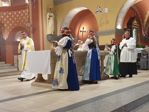 Konsekracja ołtarza w kościele św. Jacka w Bytomiu