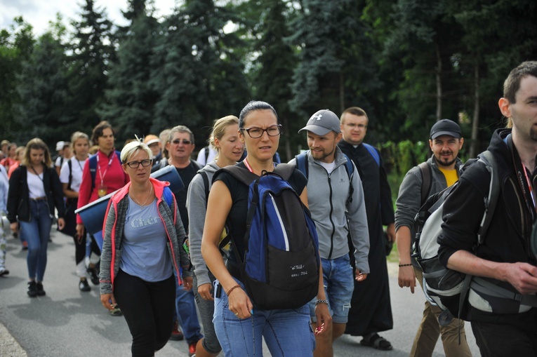 Grupy 1 i 4 na szlaku