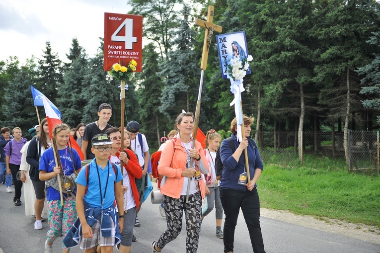 Grupy 1 i 4 na szlaku