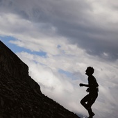 Na trasie biegu „Glacier 3000”. 26-kilometrowa trasa rozpoczyna się na wysokości 1050 m n.p.m. w miejscowości Gstaad, a meta znajduje się  
na wysokości 2950 m n.p.m..
7.08.2021. Szwajcaria, lodowiec Tsanfleuron