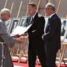 Franciszkanin Atanazy Sulik odebrał notę identyfikacyjną swego brata Witolda, który został aresztowany 9 marca 1946 r. i słuch po nim zaginął.