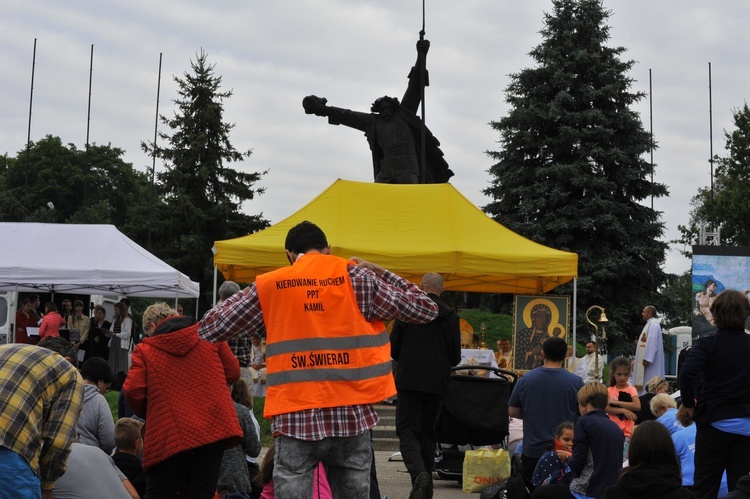 Msza św. w Racławicach