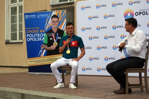Powitanie mistrza olimpijskiego Dawida Tomali w Opolu