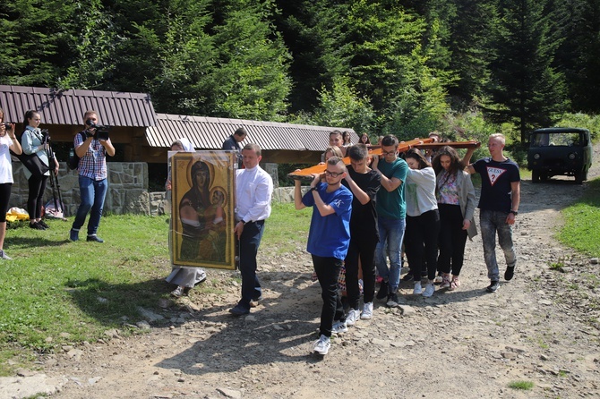 Powitanie symboli ŚDM na Śnieżnicy