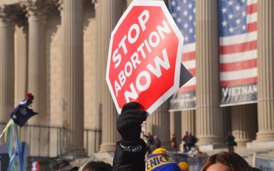 Coraz więcej amerykańskich miast protestuje przeciwko aborcji