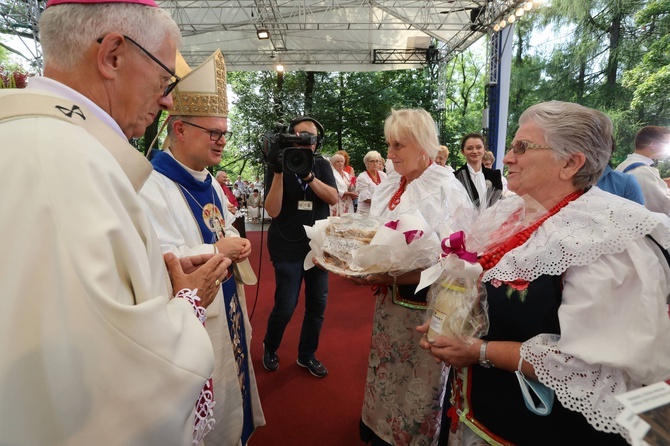 Pielgrzymka kobiet do Piekar cz.2