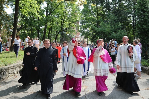 Pielgrzymka kobiet do Piekar cz.2