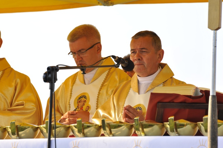 Msza św. w Żarnowcu