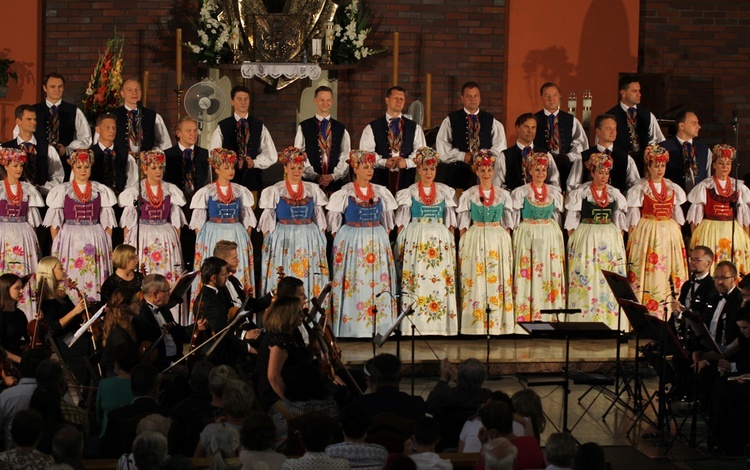 Zespół Pieśni i Tańca "Śląsk" w Jelczu-Laskowicach