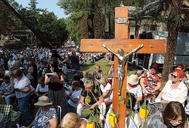 ◄	Pątniczki u Matki Miłości i Sprawiedliwości Społecznej.