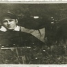 Zachowały się fotografie młodego jagiellończyka. Na jednej z nich jest w mundurze i czapce szkolnej.