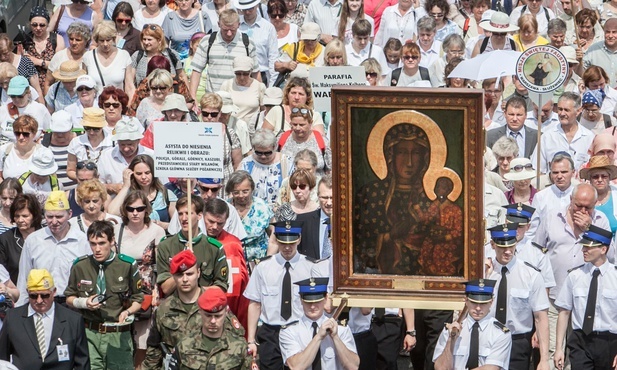 Beatyfikacja kard. Wyszyńskiego i m. Czackiej w obecności jasnogórskiej ikony