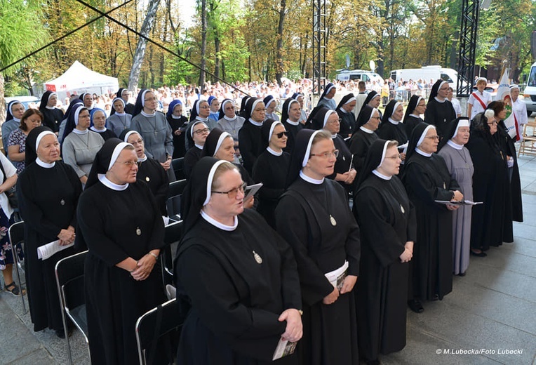 Pielgrzymka kobiet do Piekar cz.4