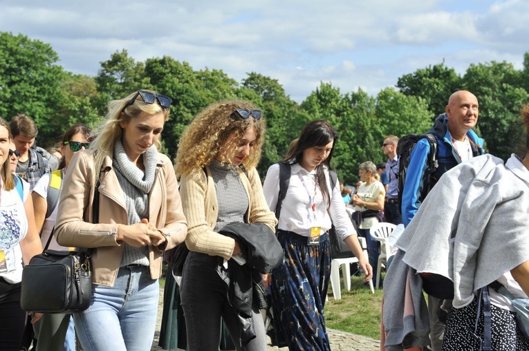 39. PPT - wejście grupy 5