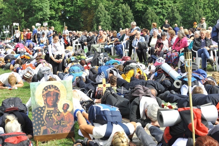 39. PPT - wejście grupy 5