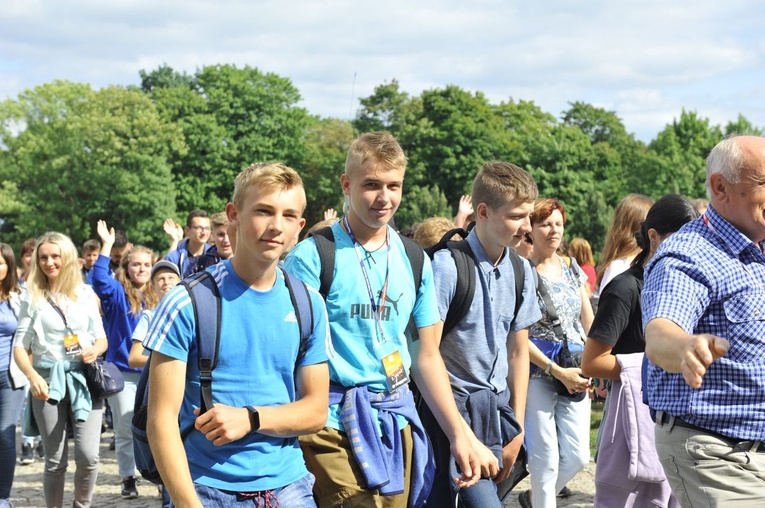 39. PPT - wejście grupy 6