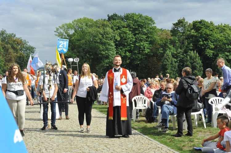 39. PPT - wejście grupy 21