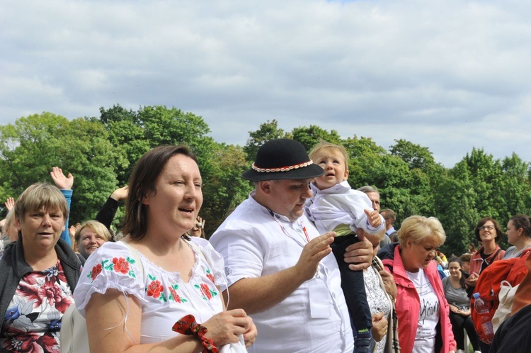 39. PPT - wejście grupy 22