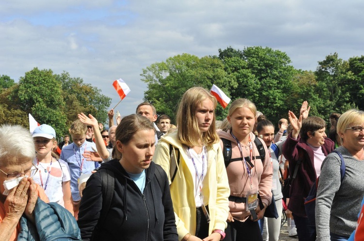 39. PPT - wejście grupy 22