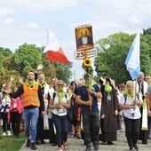 39. PPT - wejście grupy 23