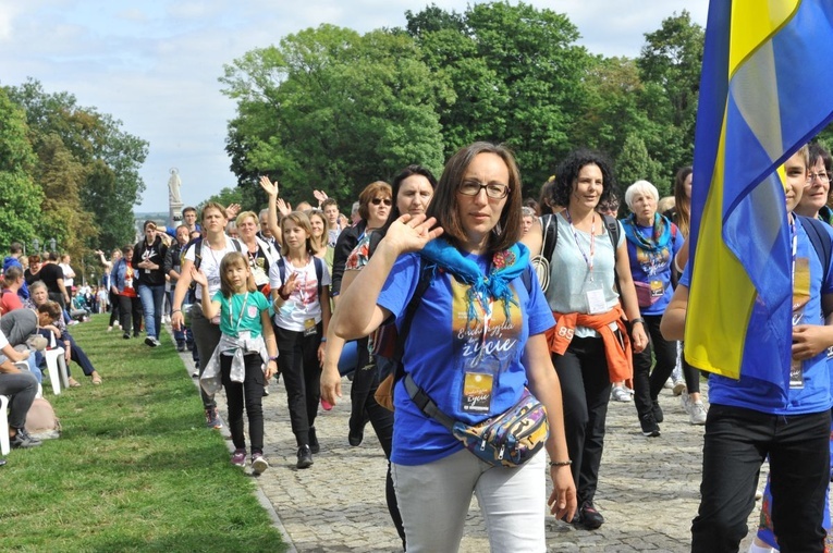 39. PPT - wejście grupy 24