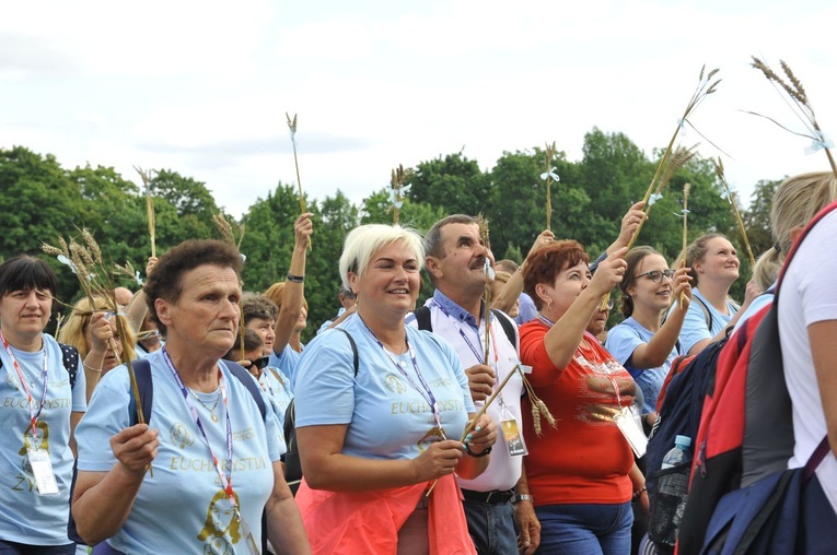 39. PPT - wejście grupy 26