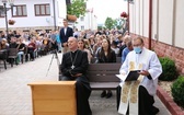 Symbole ŚDM w skarżyskiej Ostrej Bramie