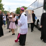 Symbole ŚDM w skarżyskiej Ostrej Bramie