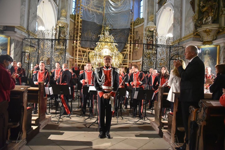 Muzyczne dożynki w Bardzie