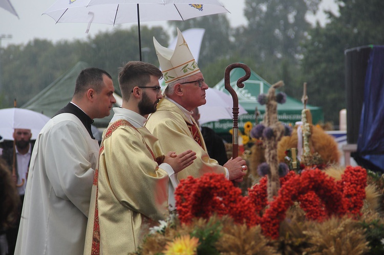 Dożynki ogólnopolskie w Bobolicach cz. 1