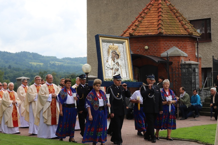 Koronacja obrazu Matki Bożej Budzowskiej