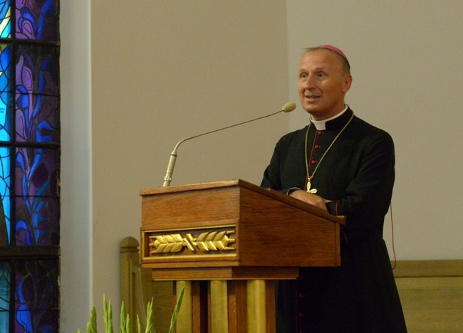 Uczestników zjazdu powitał bp Marek Solarczyk.