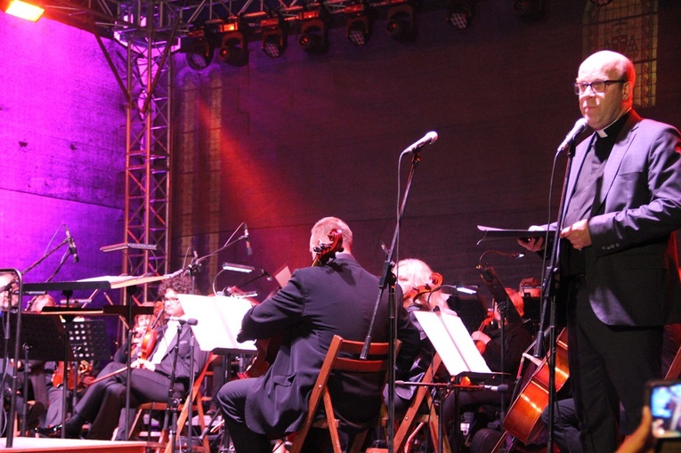 Operowe granie w Żórawienie